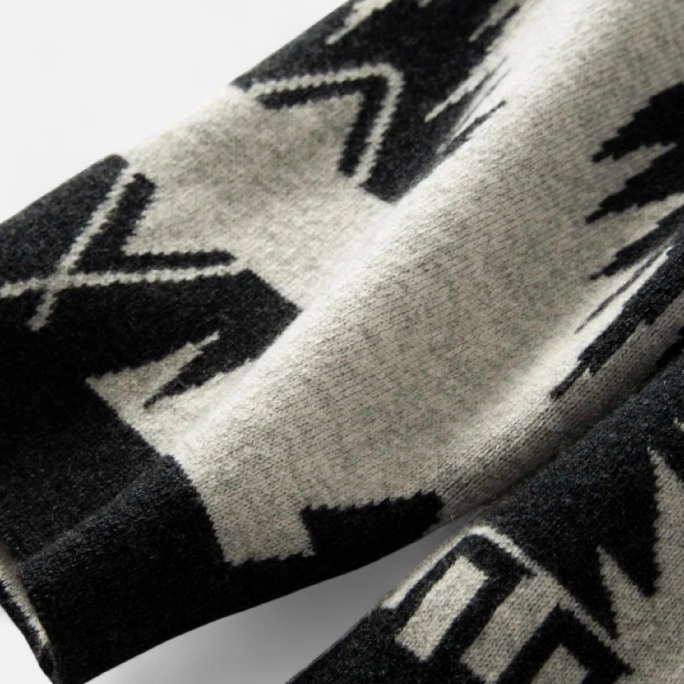 Elowen™ | Women’s Cashmere Jacquard Cardigan